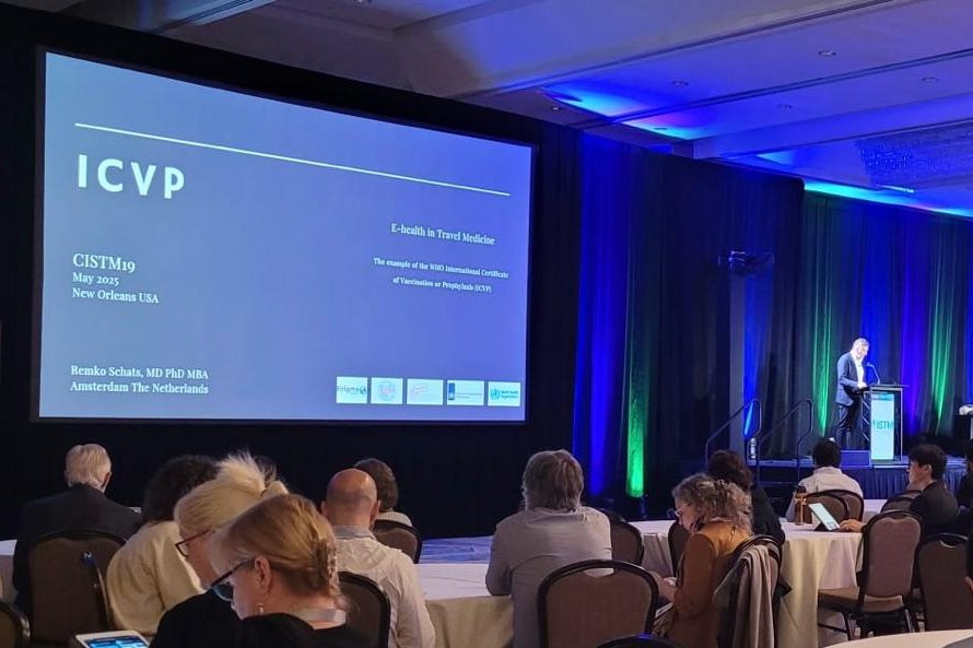 Remko Schats presenting the digital WHO ICVP on the main stage at CISTM19 in New Orleans